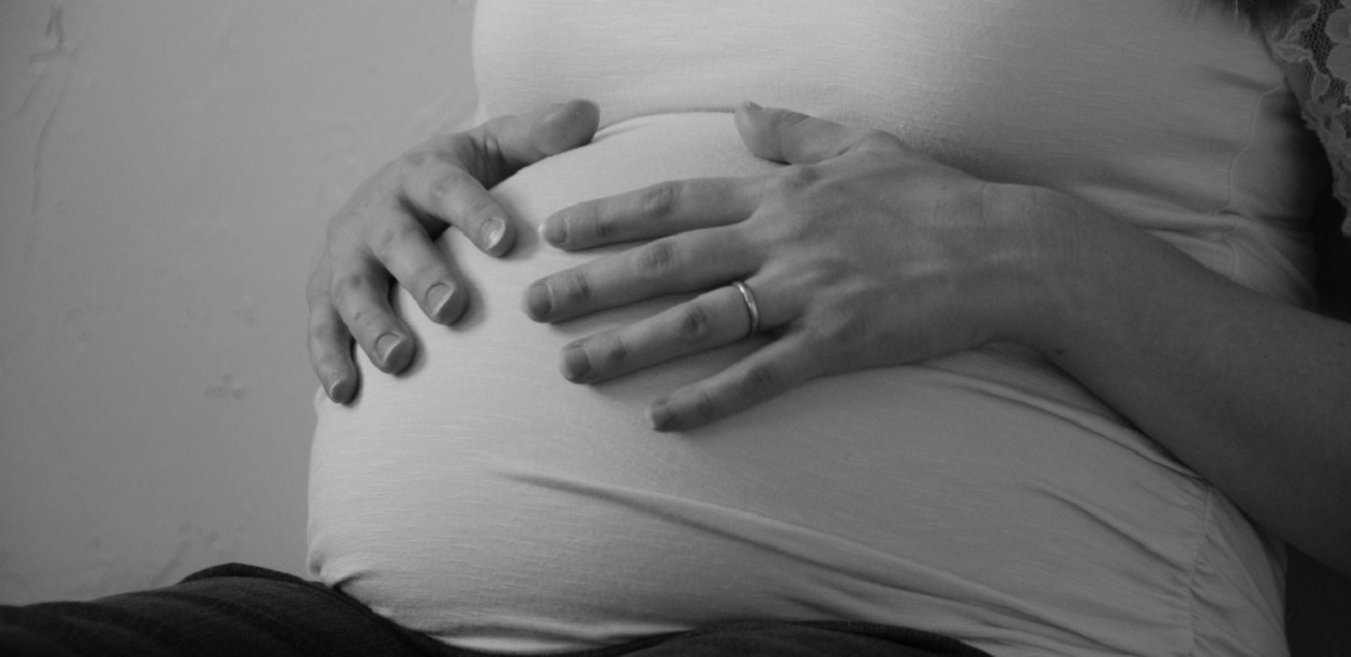 Po śmierci dziadka zaszła w ciążę. Gdy po raz pierwszy zobaczyła zdjęcie dziecka, nie mogła uwierzyć własnym oczom, zalała się łzami