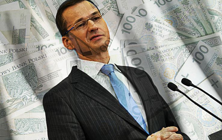 Wakacyjne szaleństwo Morawieckiego! Polacy na urlopach, a on szykuje aż 3 niekorzystne zmiany