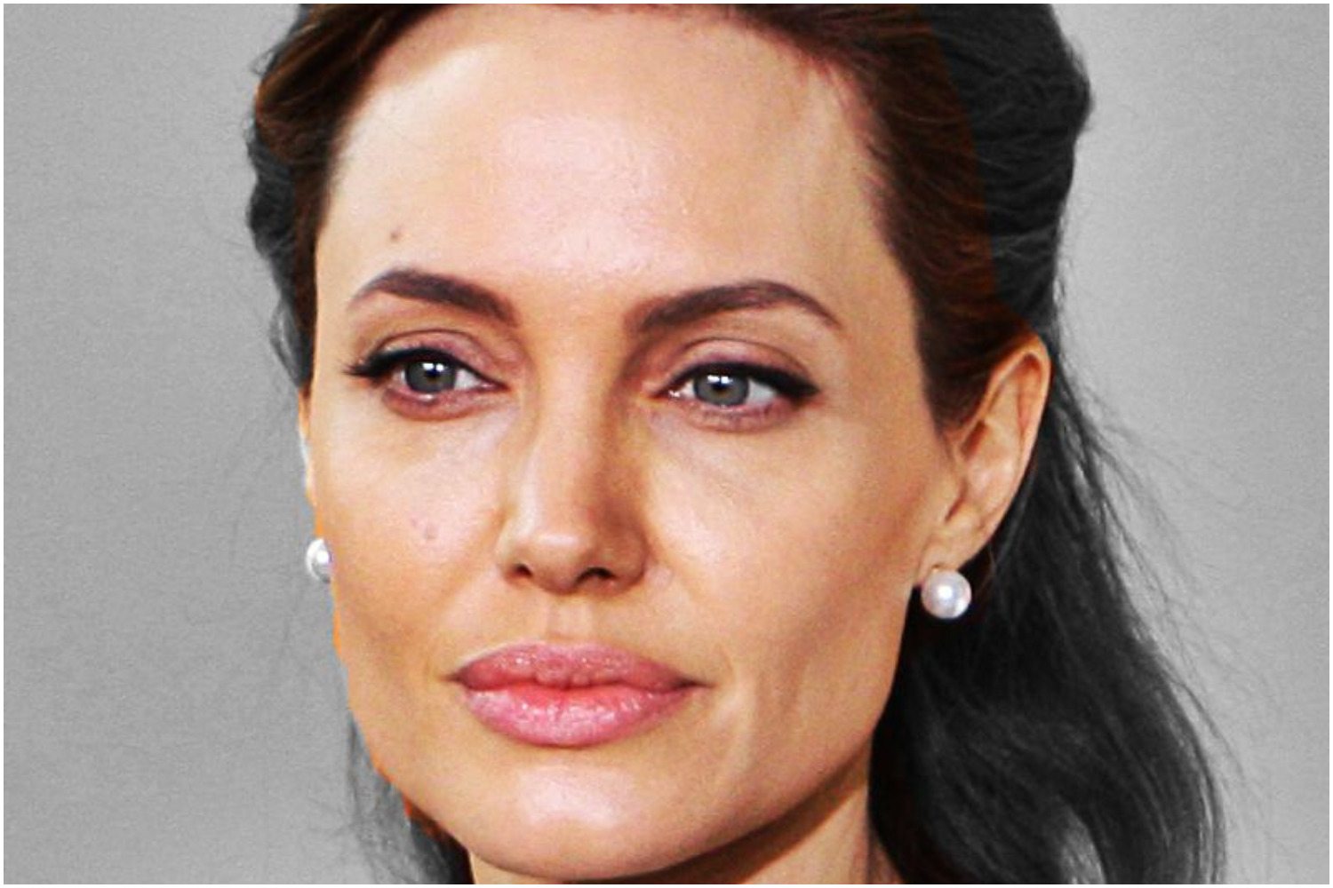 Angelina Jolie w ogniu ostrej krytyki. "Wykorzystała bezbronne dzieci"