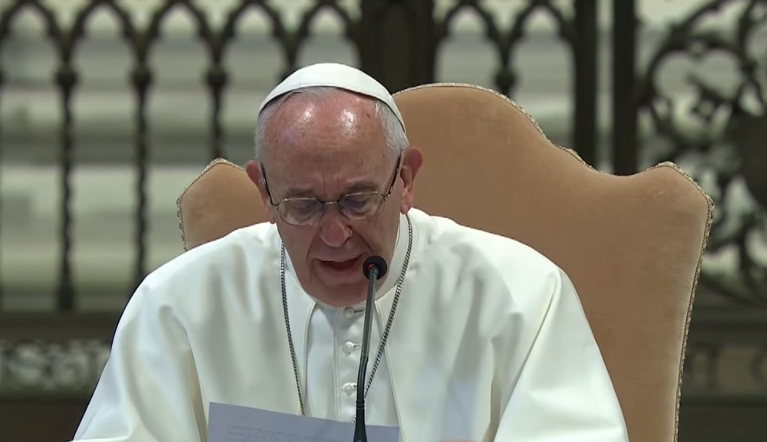 Katolicy mogą dostać zawału. Papież Franciszek chce znieść...
