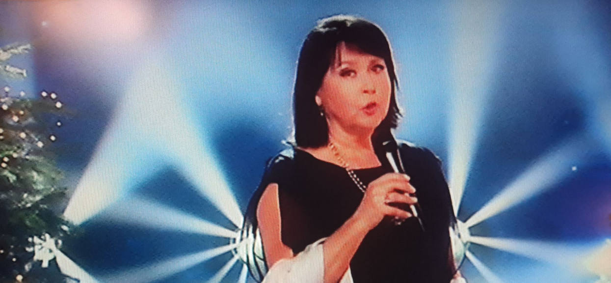 Od tej strony jej nie znaliśmy, Elżbieta Jaworowicz zaśpiewała w "Jaka to melodia". Gdy otworzyła usta publiczność zamarła