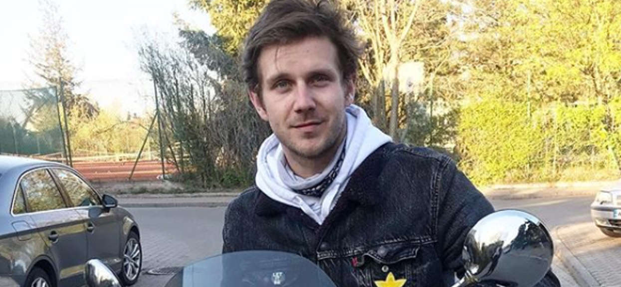 Kilka tygodni temu Antek Królikowski opublikował wzruszające rodzinne zdjęcie. Wtedy jeszcze nikt nie przeczuwał tragedii