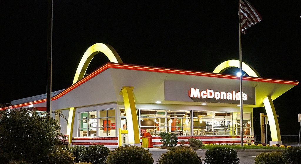 Porażająca tragedia w McDonald's, nie żyje dwoje pracowników. Nagła, okropna śmierć