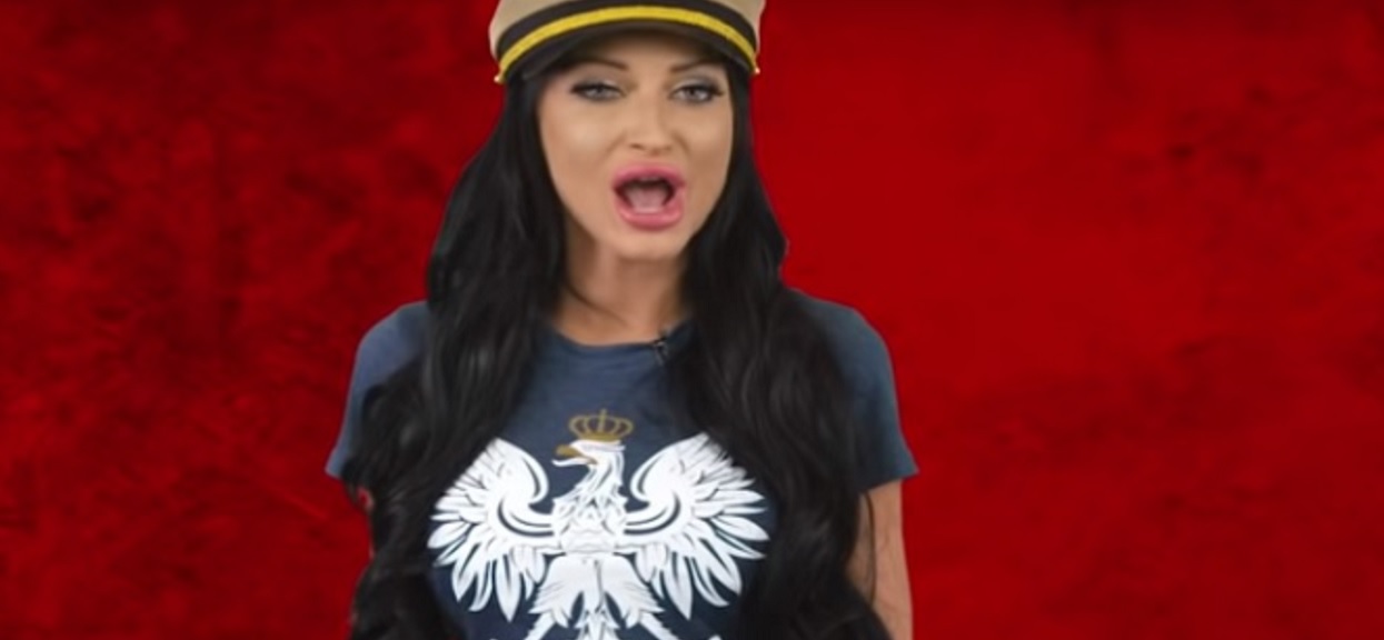 Godlewska przeszła samą siebie, po kolędach przyszła pora na hymn ZSRR. Uszy więdną, oczy bolą, serce płacze