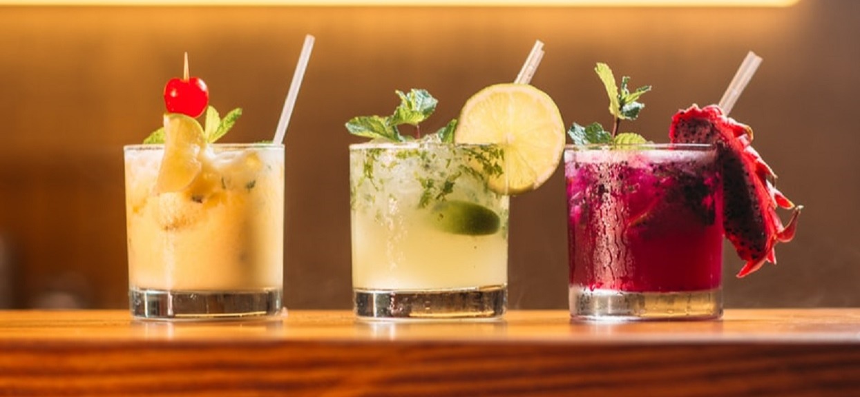 Najlepsze drinki na Sylwestra. Ich przygotowanie zajmuje tylko chwilę, a efekt jest powalający