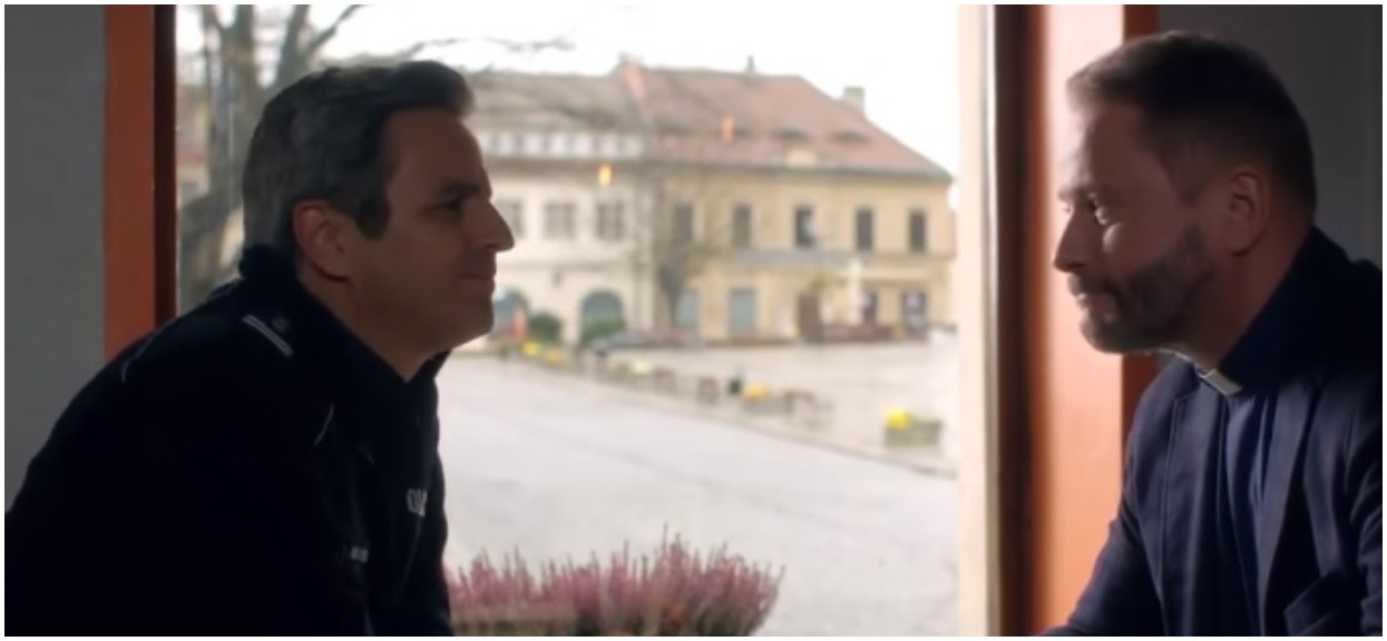 Wstrząsająca wiadomość dla wszystkich widzów TVP. Uwielbiany aktor zostanie zastąpiony przez młodszego kolegę