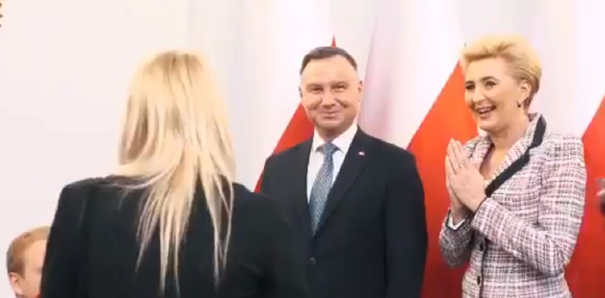 Wielka radość w Pałacu Prezydenckim, jest nagranie z oświadczyn. Agata Duda rozpłynęła się ze szczęścia