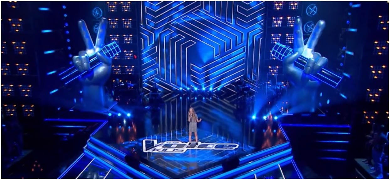 Podczas castingu do The Voice Kids dziewczynka chwyciła za mikrofon. Chwilę później wszyscy mieli oczy pełne łez