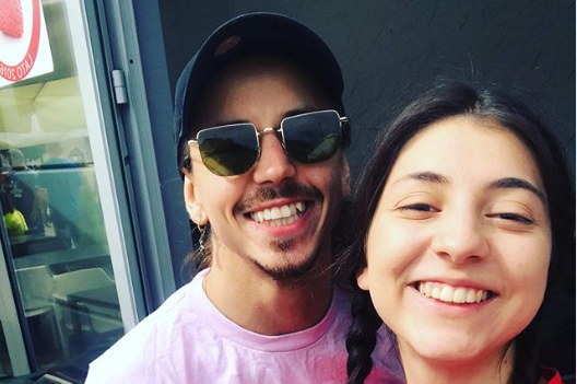 Michał Szpak ma powody do dumy. W internecie pojawiło się nagranie najmłodszej siostry, śpiewa lepiej niż brat?