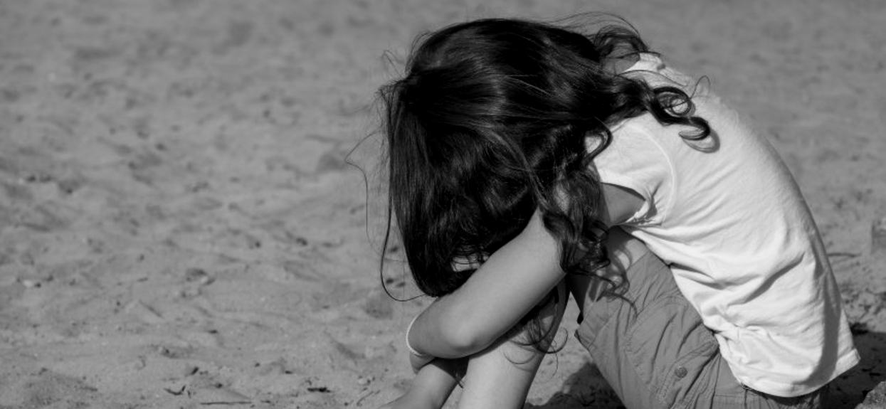 Niewiarygodne okrucieństwo. Liza urodziła dziecko w wieku 6 lat, zachowanie jej rodziców poraża