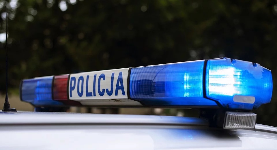 Wstrząsający wypadek na Dolnym Śląsku, z autobusu został tylko wrak. Zdjęcia z miejsca zdarzenia tylko dla ludzi o nerwach ze stali