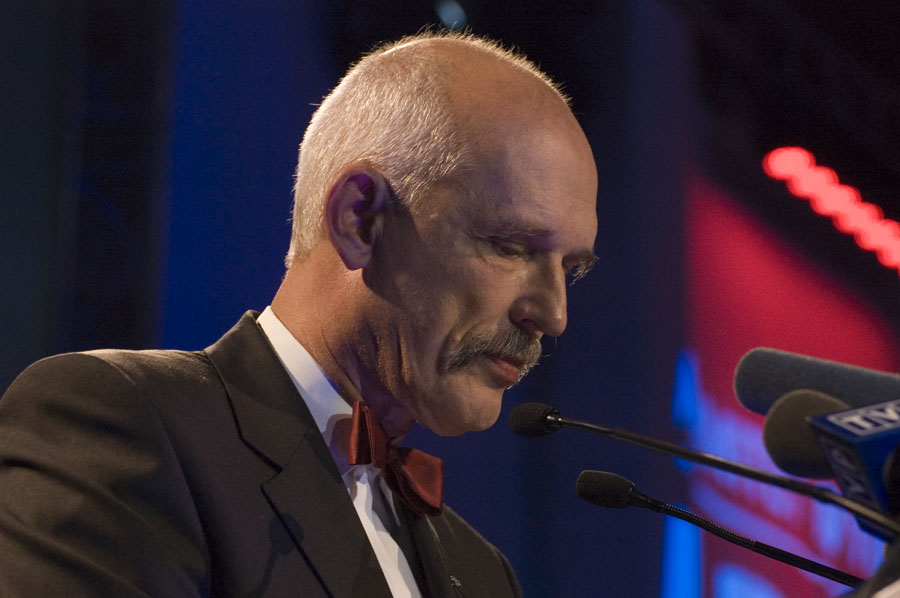 Korwin-Mikke z zarzutami