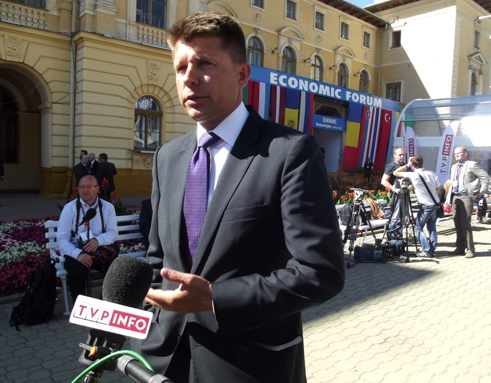 Wpadka Petru. Krytykuje rząd Tuska a sam chciał do niego wejść?