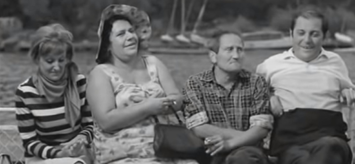 "Rejs" ukazał się 50 lat temu. Oglądaliście legendarny film?