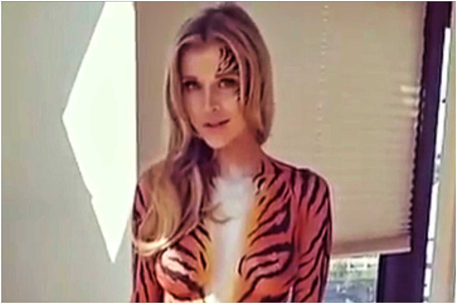 Joanna Krupa nago w ważnej sprawie. Kiedy się odwróciła, oniemieliśmy (foto)