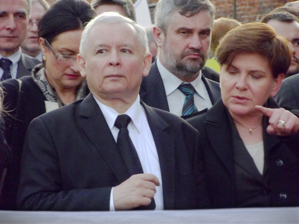 Elektorat PiS: Szydło lepsza od Kaczyńskiego