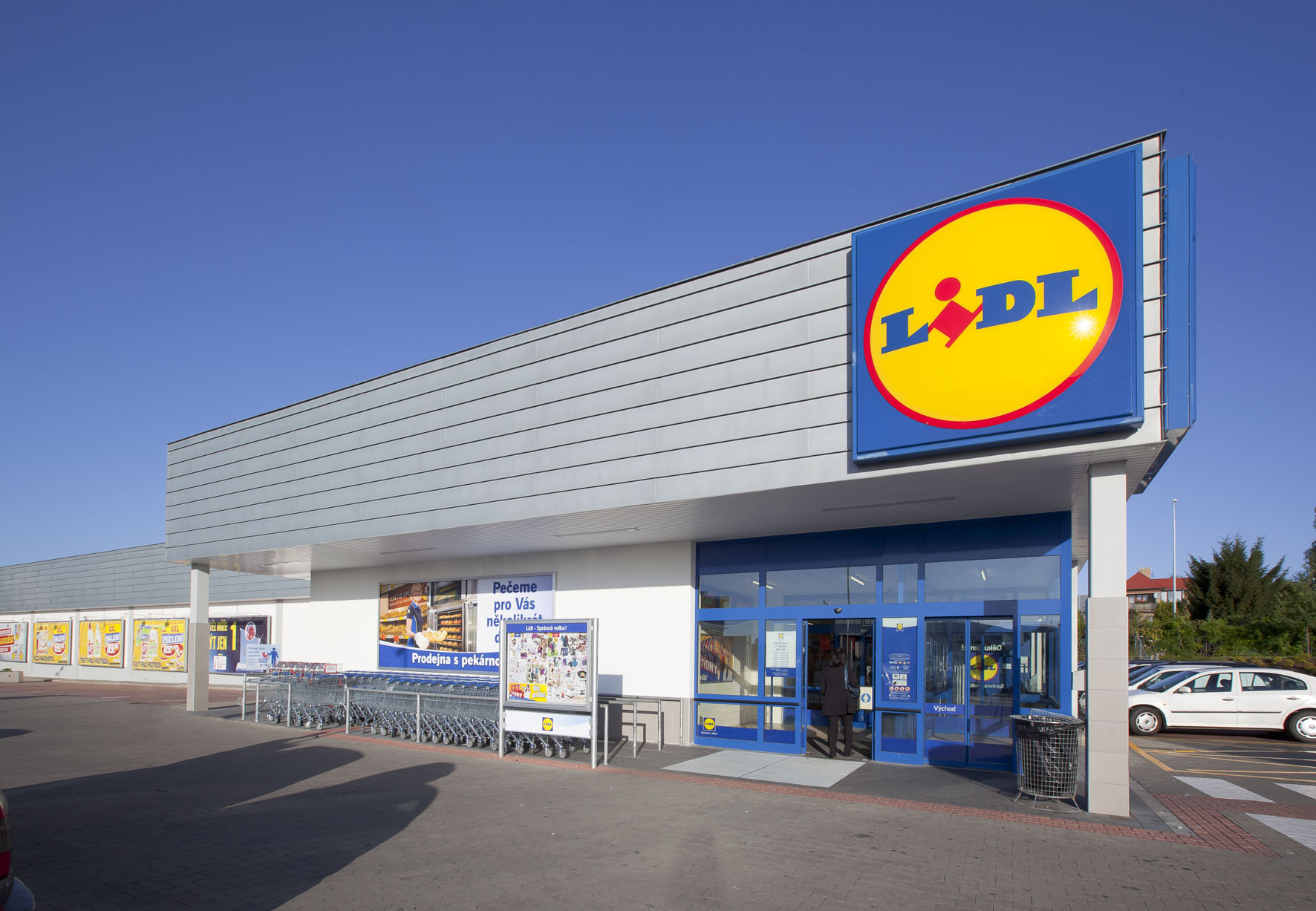 Lidl i Kaufland pożyczały publiczne pieniądze, by pokonać małe sklepy