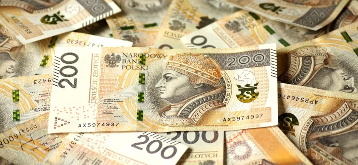Banki wydały komunikat, zawieszają klientom spłatę rat. Dotyczy klientów banków znajdujących się na liście
