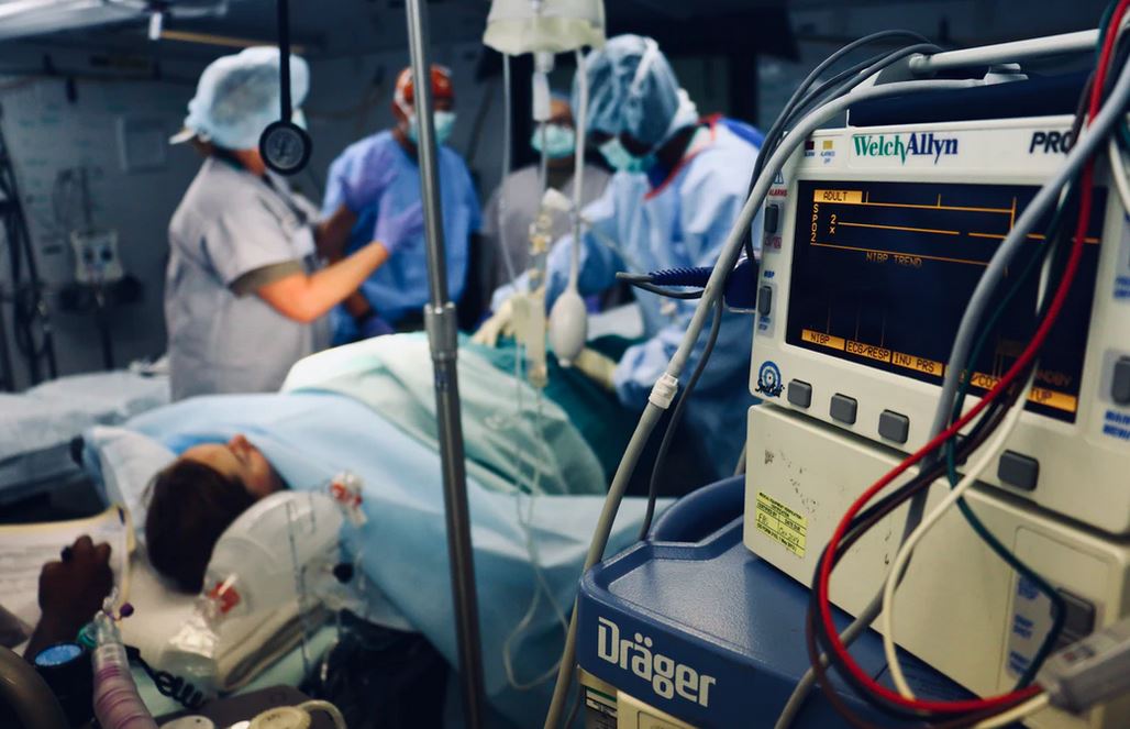 Mama i troje dzieci zmarło przez koronawirusa. 19 osób z rodziny czeka na ostateczną diagnozę