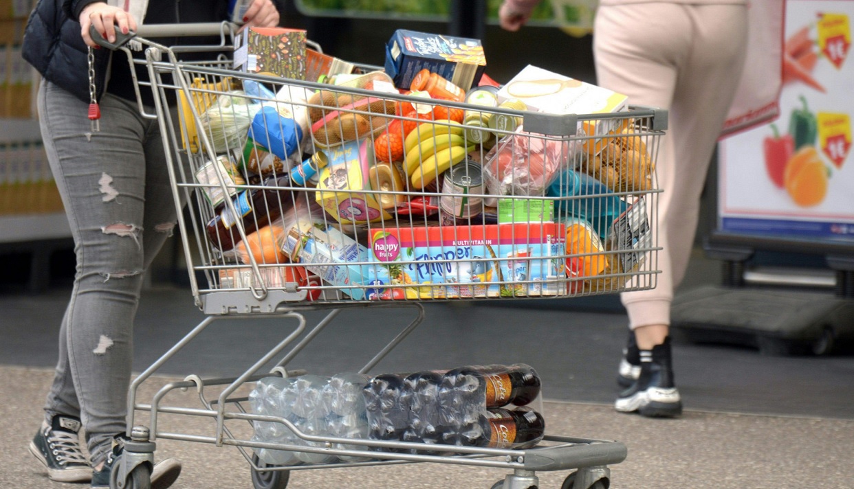 GIS pilnie wycofuje z obrotu popularny produkt, który Polacy masowo kupowali na zapas. Lepiej nie jeść, konsekwencje mogą być opłakane
