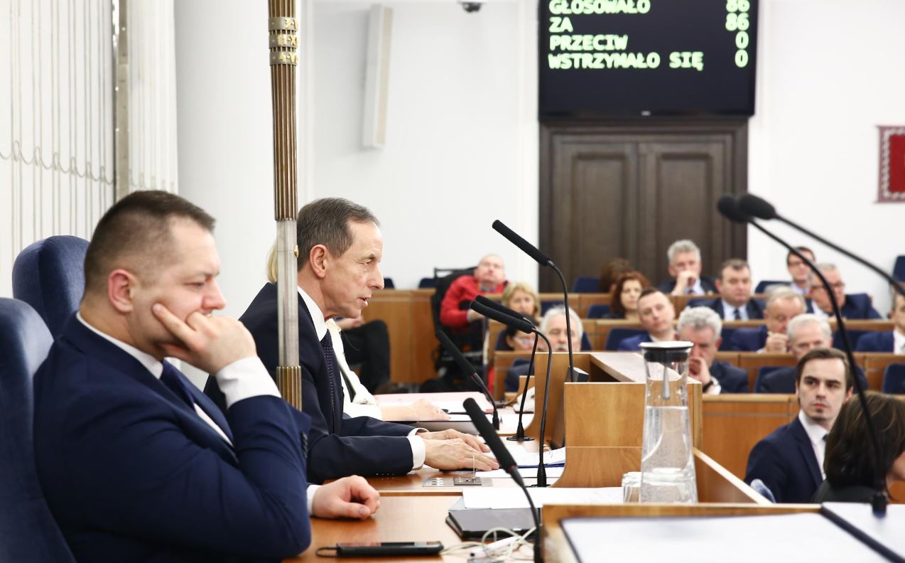 Zwołują pilne posiedzenie Senatu. Będą nowe przepisy ws. epidemii