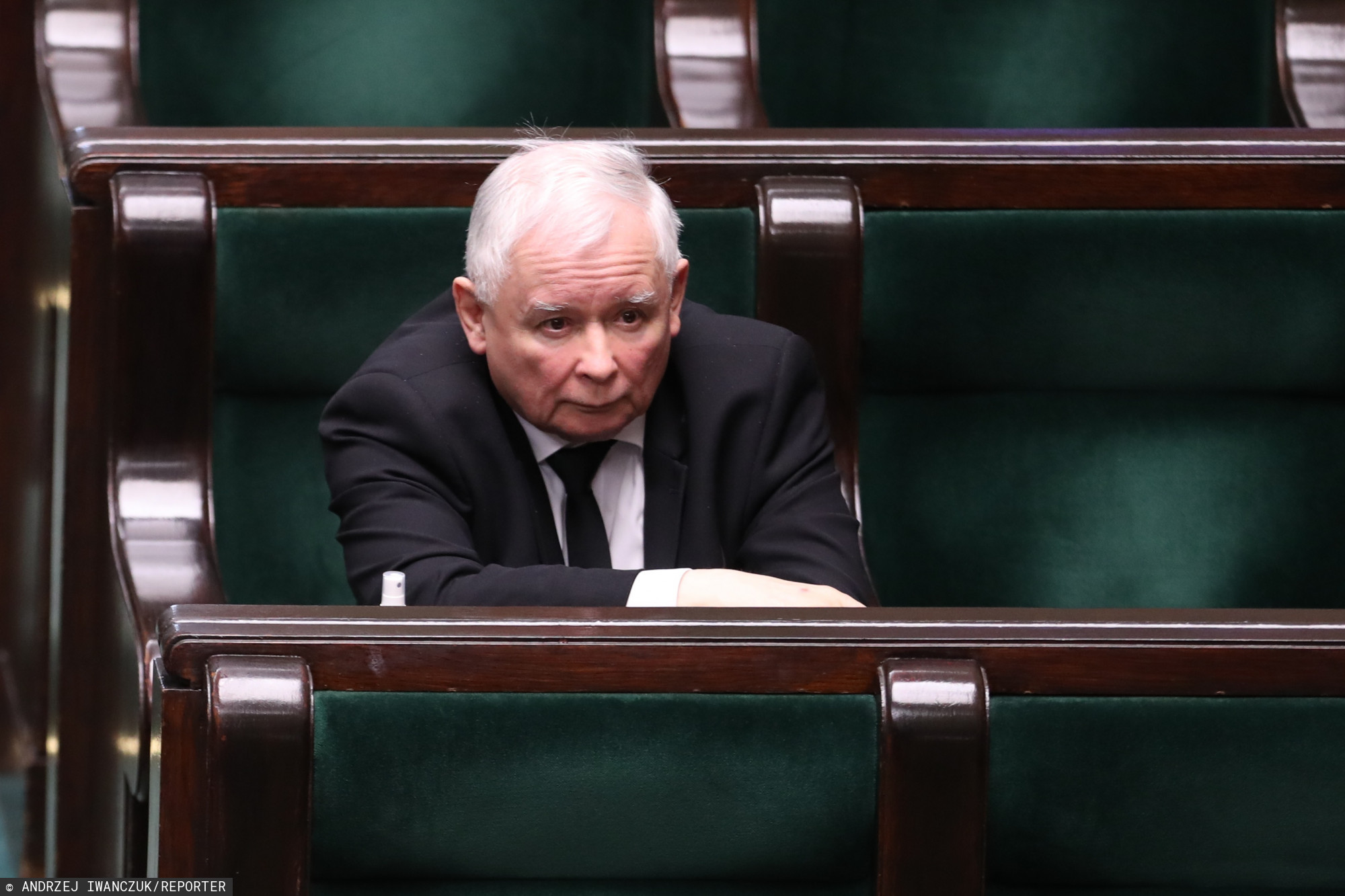 Pilne spotkanie w siedzibie PiS. Prezes Kaczyński nagle wezwał całe kierownictwo partii