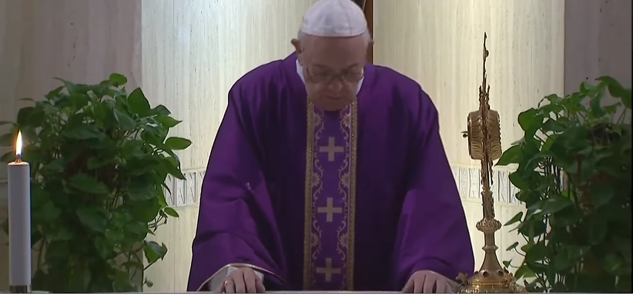 Watykański wikariusz zaraził papieża Franciszka? Jest chory, władze Stolicy Apostolskiej pełne obaw