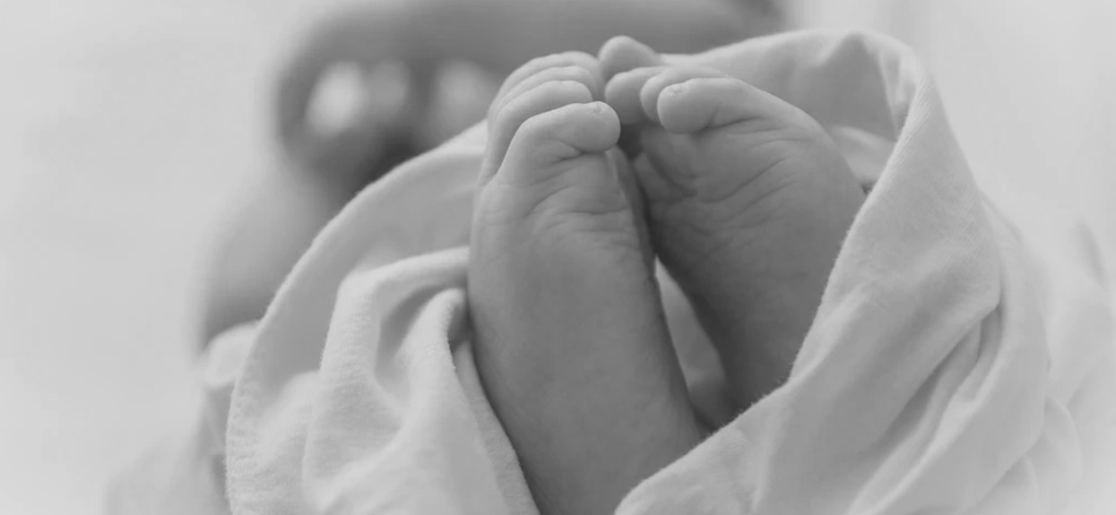 Najmłodsza ofiara śmiertelna koronawirusa. Niemowlęcia nie udało się uratować