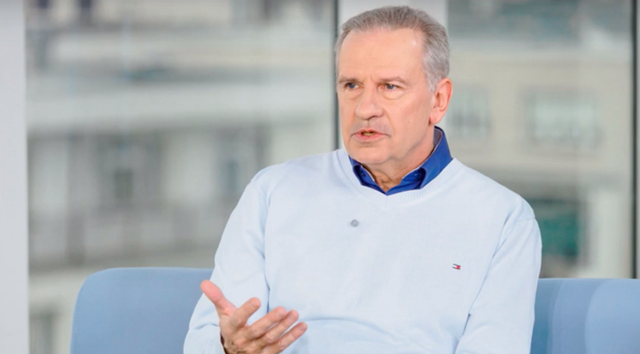Przeszedł operację na otwartym sercu. Nowe wiadomości o stanie zdrowia aktora znanego z największego hitu TVP