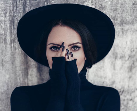 Ciężka choroba zbliżyła je do siebie. Steczkowska opowiedział o trudnej relacji z mamą