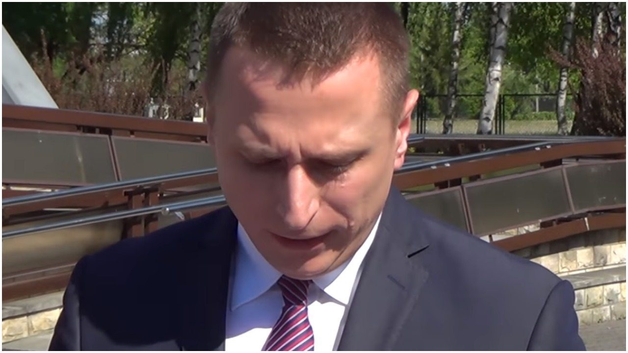 Popularny poseł PO dostał PRZERAŻAJĄCY list. Blady strach padł na całą partię