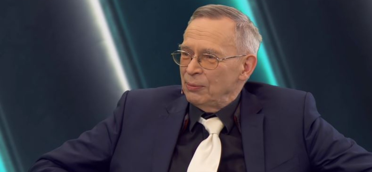 Naukowiec mówi, jak można zatrzymać epidemię. Jest jeden, kluczowy warunek