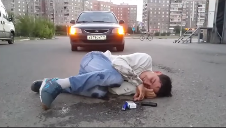 Rosja: Dopalacze sprowadzają szpiedzy. "To środek bojowy"