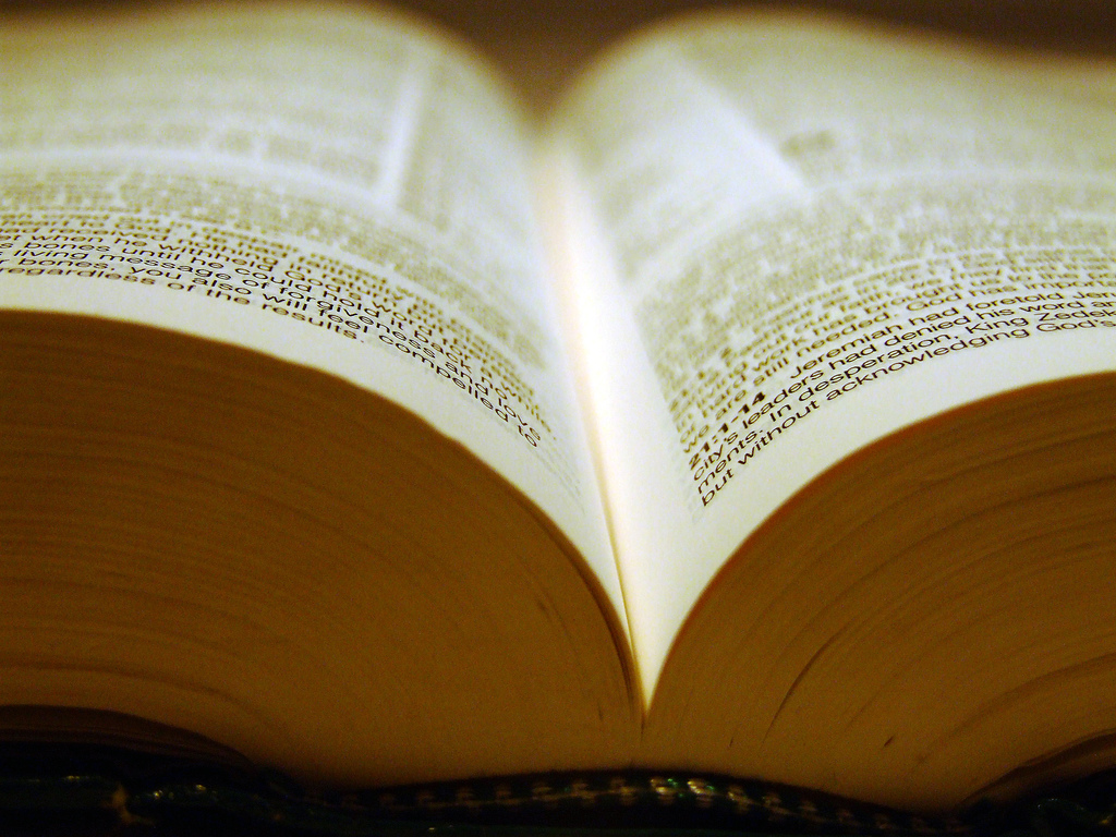 Homoseksualista chciał 70 mln, bo "fragment Biblii zniszczył mu życie"