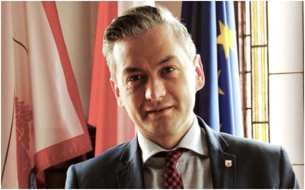 SZOK! Robert Biedroń chciał popełnić samobójstwo