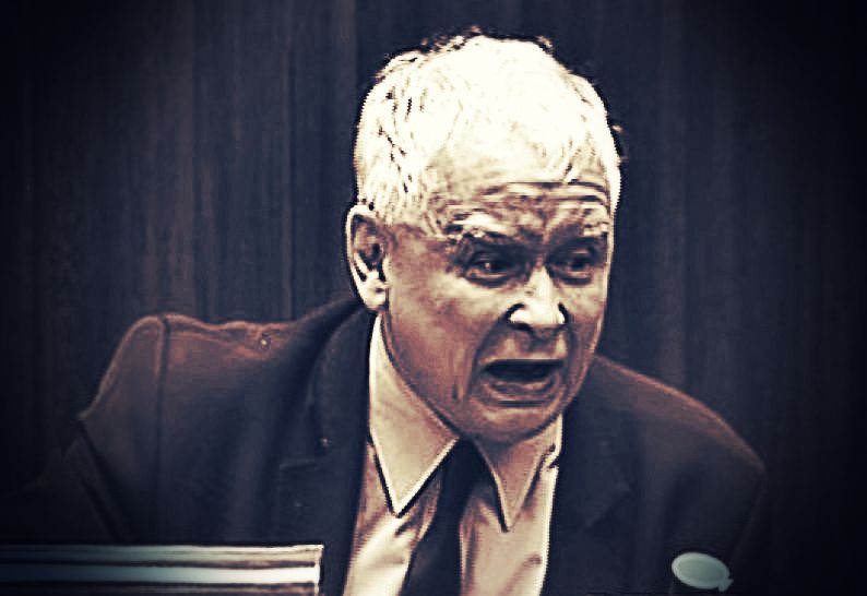 PiS wariuje! Brutalny i podły atak na idola wszystkich Polaków!