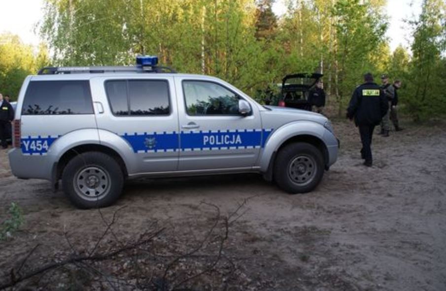 Niespodziewanie znaleźli ciało przy pobliskiej posesji. Tragiczne fakty wyszły na jaw
