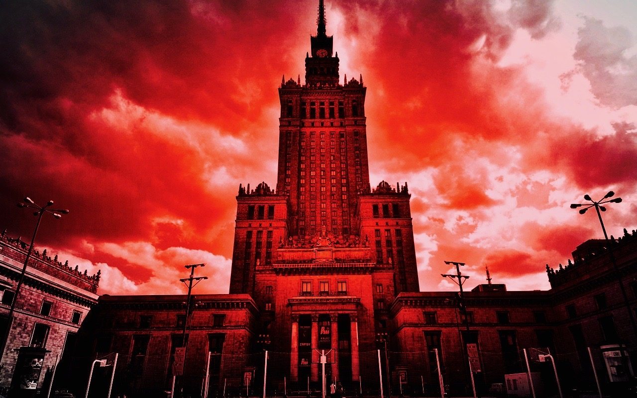 Gigantyczna ewakuacja! BOMBY w szkole w Jarosławiu