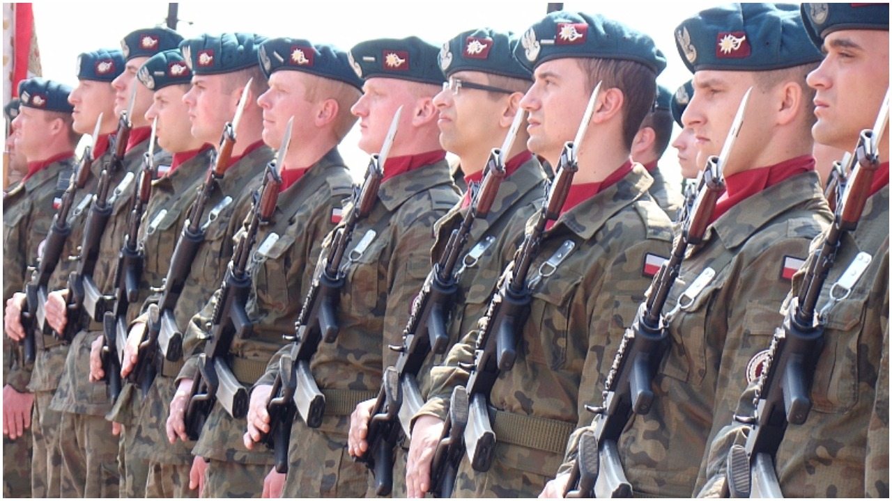 UE zwariowała! Polska będzie musiała wypowiedzieć WOJNĘ...