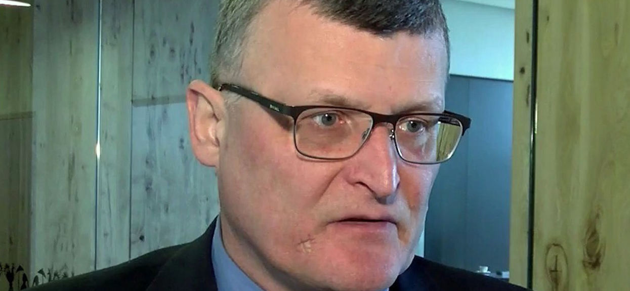 Najsłynniejszy lekarz w Polsce przekazał kapitalną wiadomość. Wykluczył zakażenie dużej grupy osób
