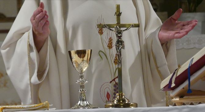 Sanepid zamknął kościół. Ksiądz może mieć COVID-19