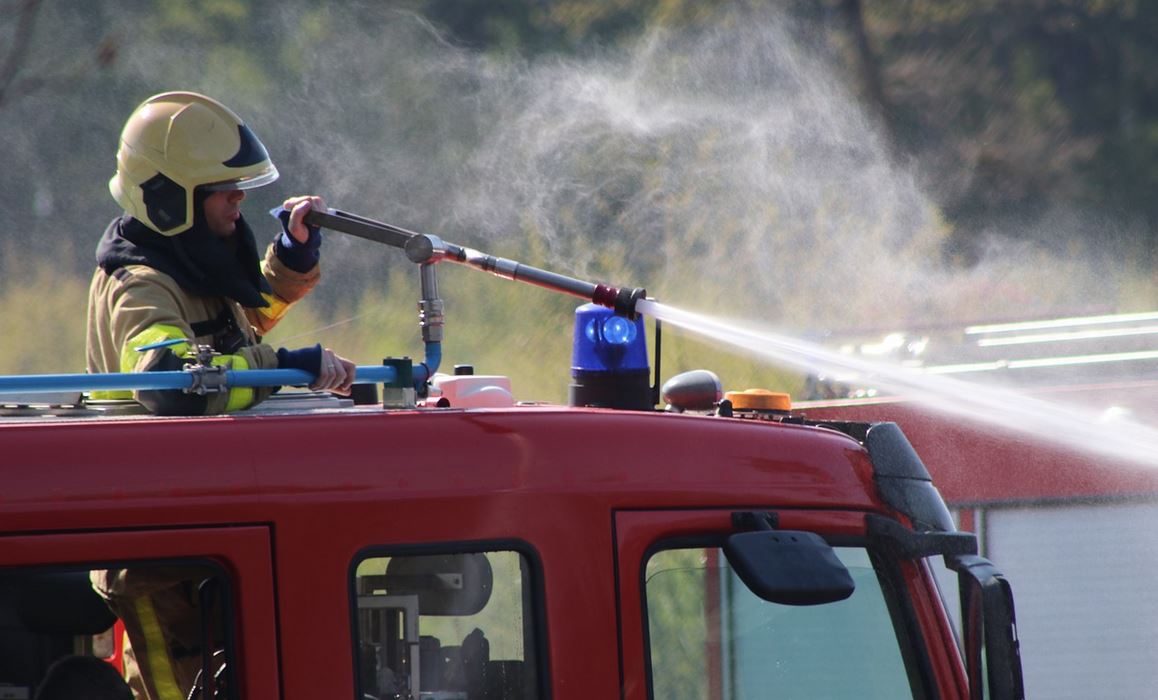 Pożar w nielegalnym domu opieki, nie żyje 9 osób, kilkanaście w ciężkim stanie trafiło do szpitala. Tragiczne informacje z zagranicy