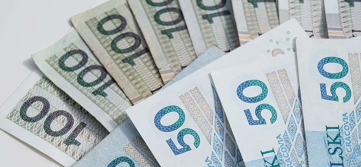 Wzrośnie kwota zasiłku dla bezrobotnych? Jest jeden warunek, Emilewicz zdradziła jaki