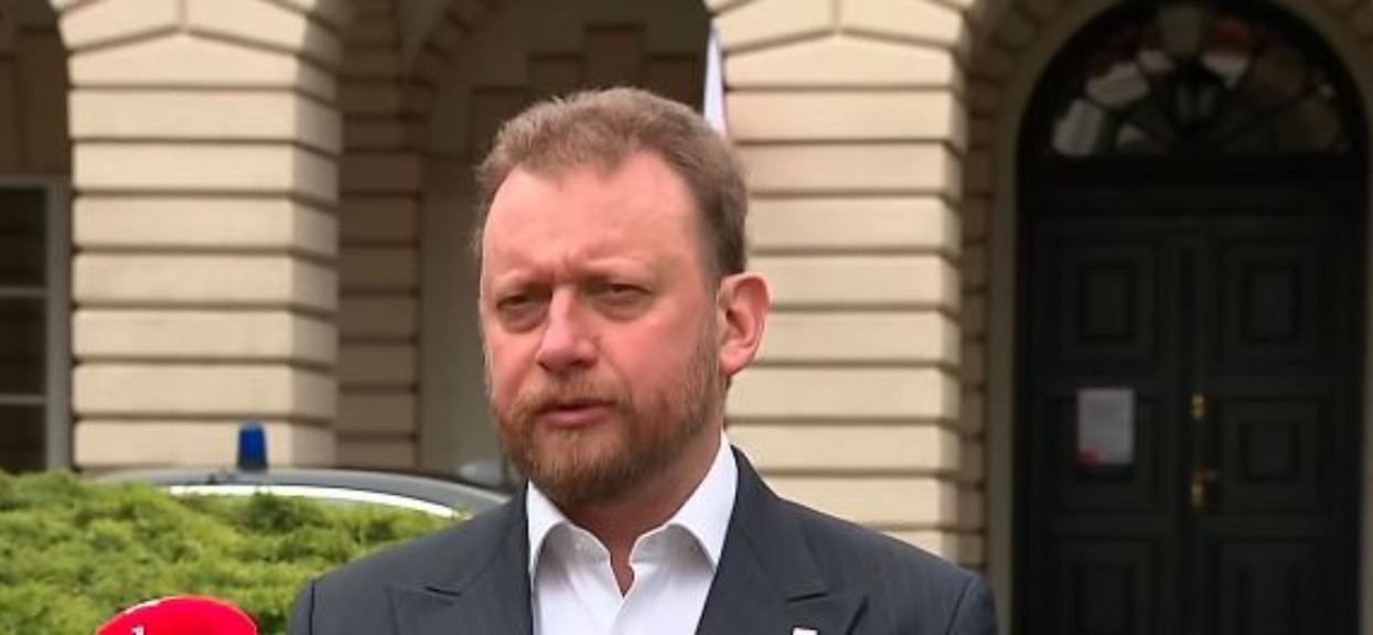 Szumowski pilnie apeluje ws. wadliwych maseczek. Sprawą zajmie się prokuratura