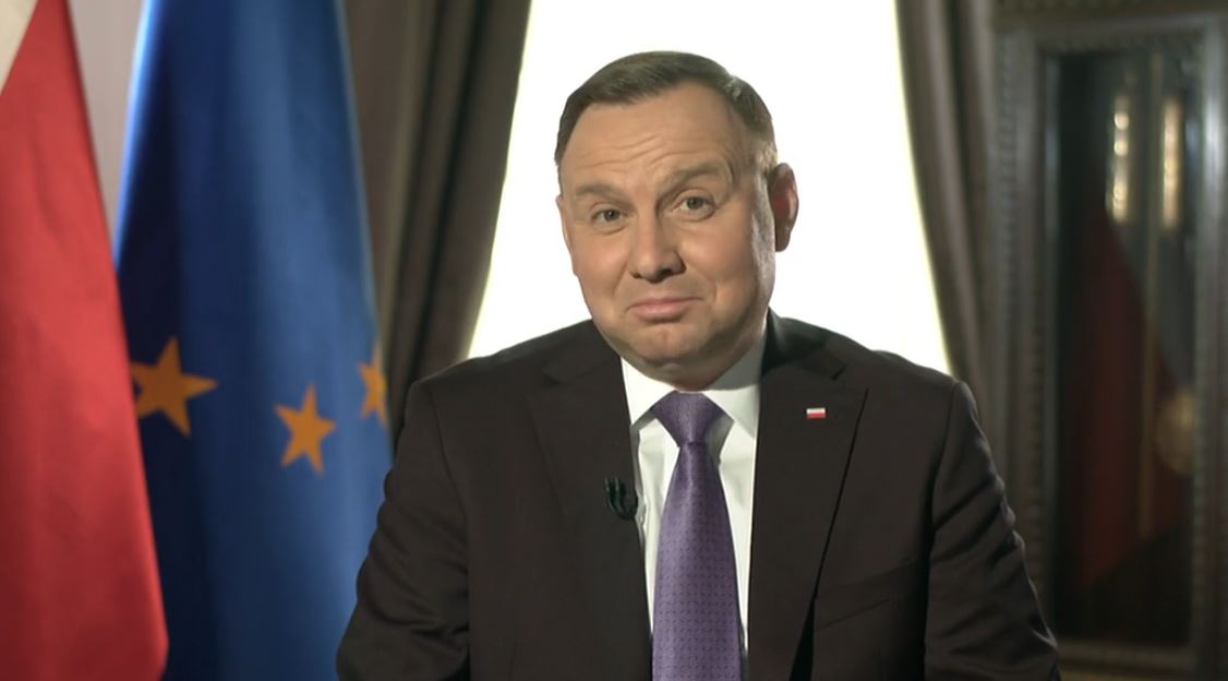 Duda wyjaśnia, co oznacza "Nie pytają Cię o imię, walczą z ostrym cieniem mgły". Znaczenie nie jest oczywiste