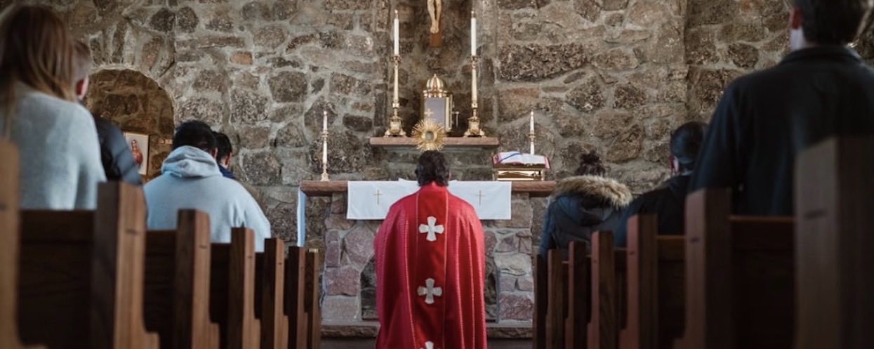 Nowy film Sekielskich wywoła jeszcze większy skandal? Pierwsze relacje są naprawdę mocne