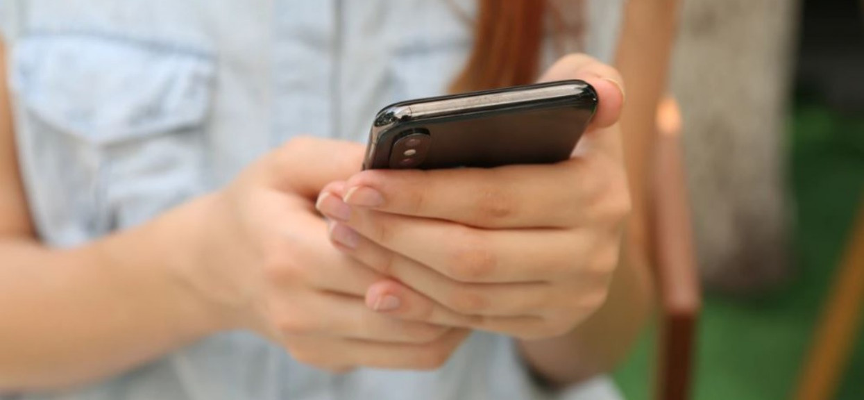 Pod żadnym pozorem nie reaguj na jedną wiadomość od znajomych w social mediach. Możesz stracić dużo pieniędzy