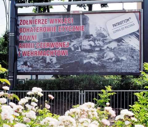Kontrowersyjny billboard: "Żołnierze Wyklęci równi Armii Czerwonej i Wehrmachtowi"