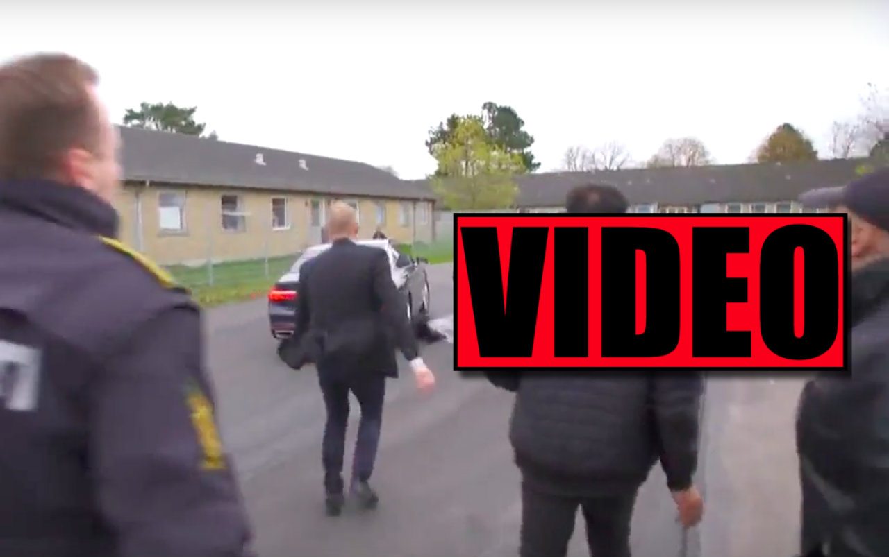 Duńska minister wjechała w uchodźców samochodem!