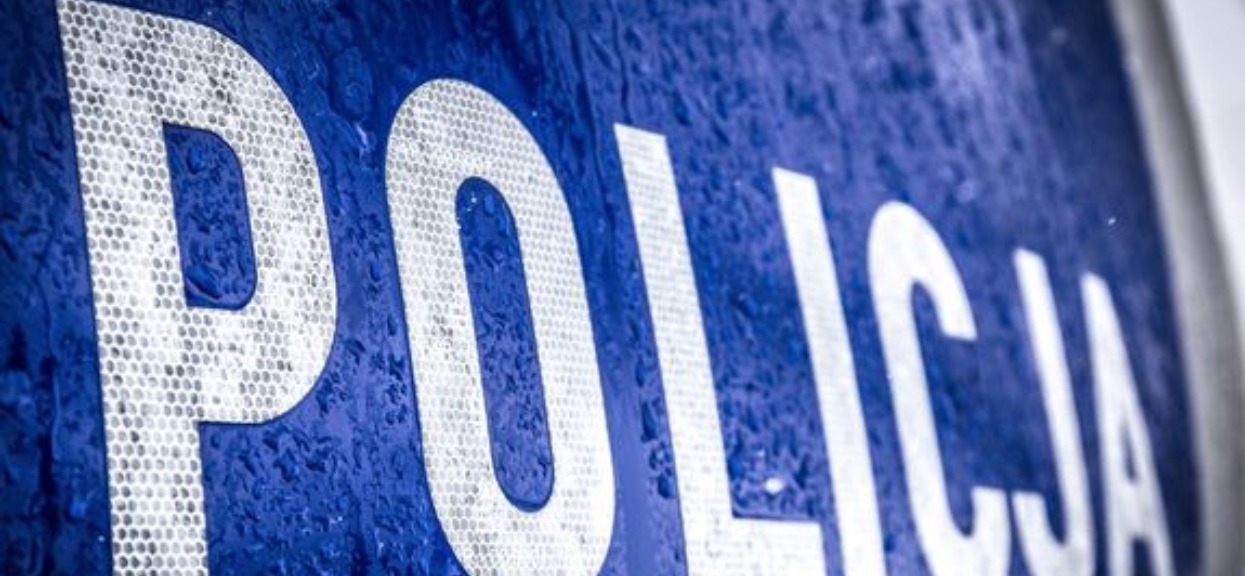 Tragedia w centrum Polski. Nie żyje kobieta, kilkoro dzieci w szpitalu